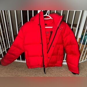 Aritzia’s The Super Puff - Shorty